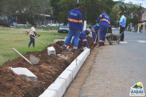 Primeira-Dama Laumar Soares Visita Escolas e Obras Municipais