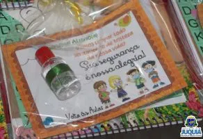 Entrega de Kit's Escolares e Kit Lanche para os Alunos da Rede Municipal