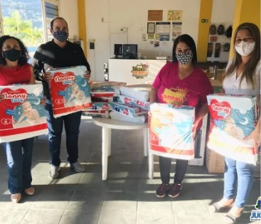 Fundo Social de Solidariedade Recebe Doação de Fraldas Descartáveis