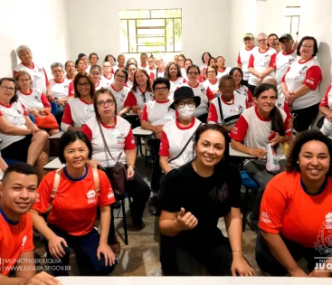 Imagem Alunos do Projeto Viver Melhor Fazem Caminhada no Bosque Municipal